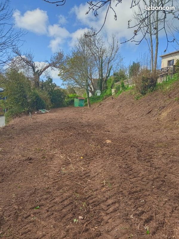 Terrain à bâtir · à Plougonvelin · 180 000 €