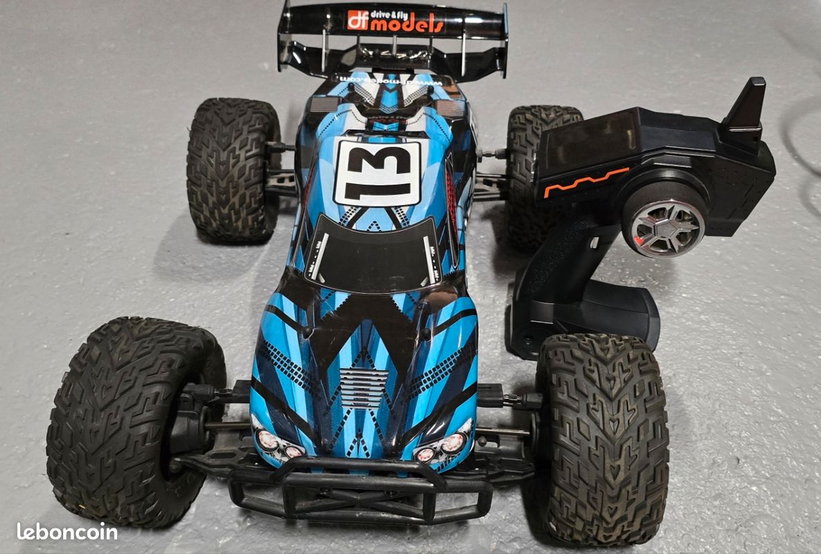 Voiture téléguidée 4x4 buggy truggy +40km/h état proche neuf (image 2)