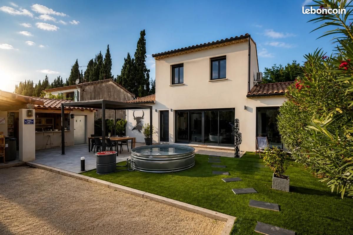 Maison 5 pièces 125 m² · à Saint-Étienne-du-Grès · 125 m² · 449 000 €