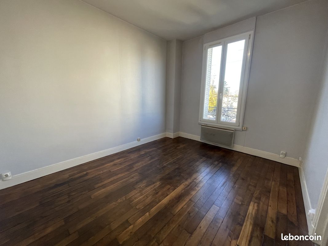 Appartement 1 pièce 18 m² · à Argenteuil · 18 m² · 610 €/mois