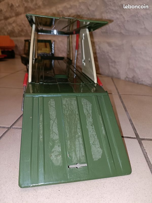 Camion porteur en métal années 1970 tigre car Gozan made in Spain