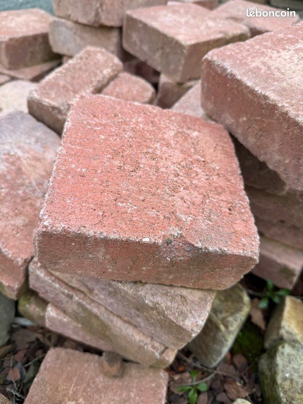 Pavé rouge - Bricolage