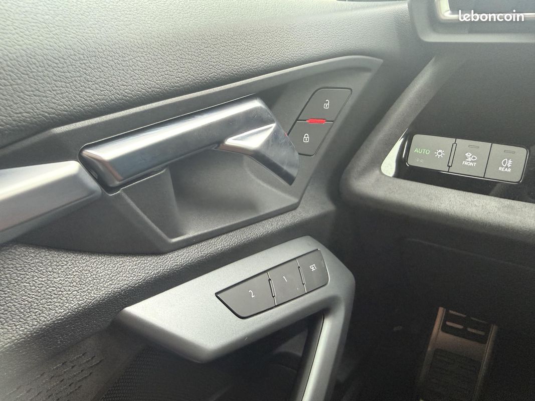 AUDI A3 Sportback 35 TFSI Mild Hybrid 150 S tronic 7 S line (image 27)