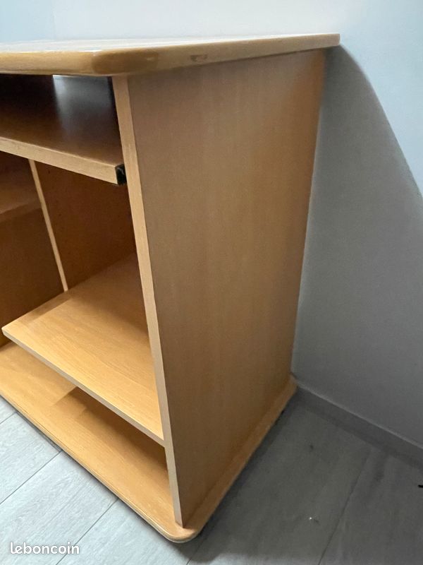 Bureau à roulettes en bois (image 3)