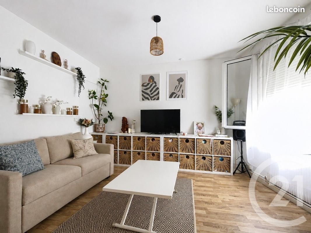 Appartement 3 pièces 57 m² · à Corbeil-Essonnes · 57 m² · 125 000 €