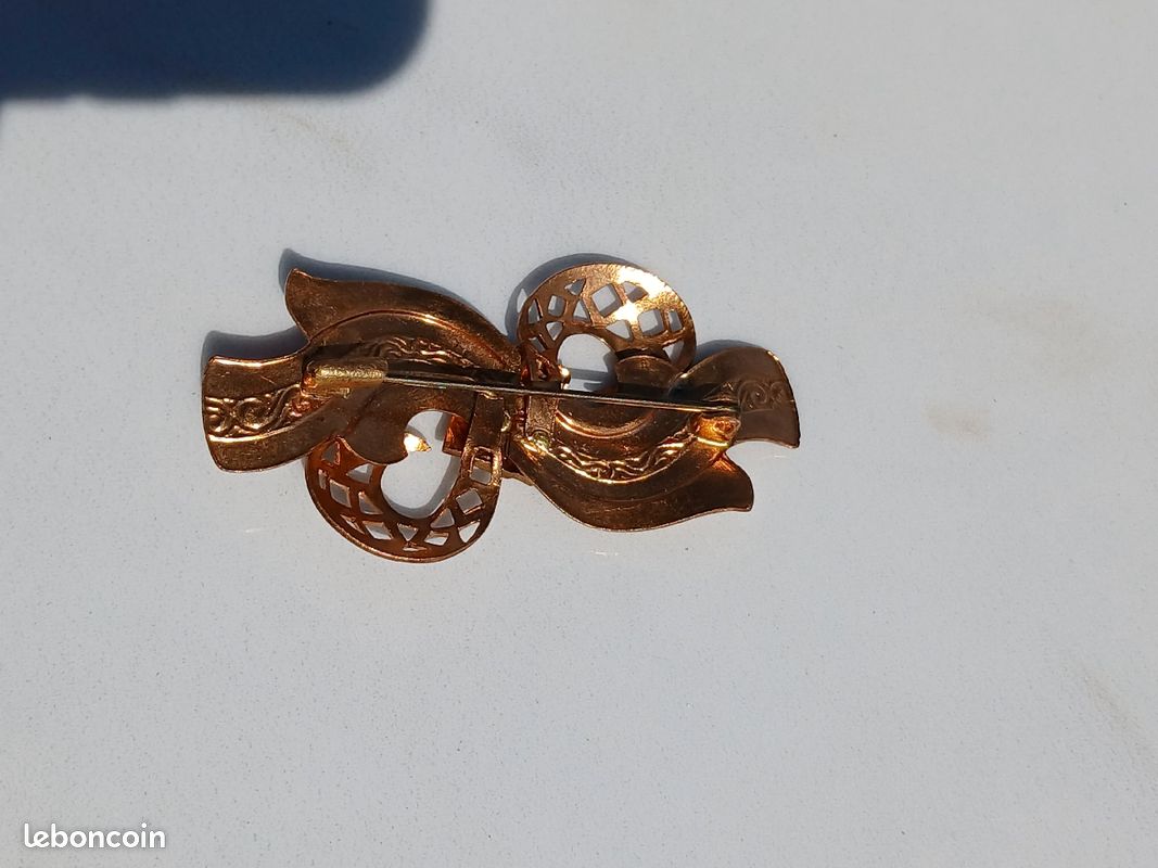 Broche antique (image 2)