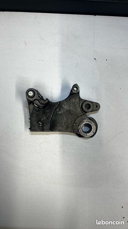 Support étrier arrière YAMAHA MT09 2018 (image 2)