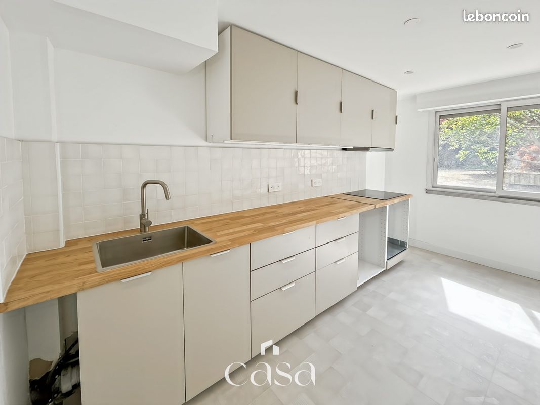 Appartement 5 pièces 121 m² · à Caen · 121 m² · 1 600 €/mois
