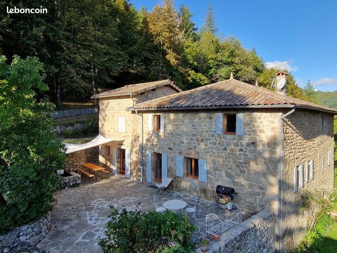 Maison 6 pièces 130 m² · à Saint-Barthélemy-le-Meil · 130 m² · 340 000 €