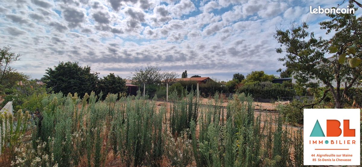 Terrain 619 m² · à Saint-Fulgent · 619 m² · 48 500 €