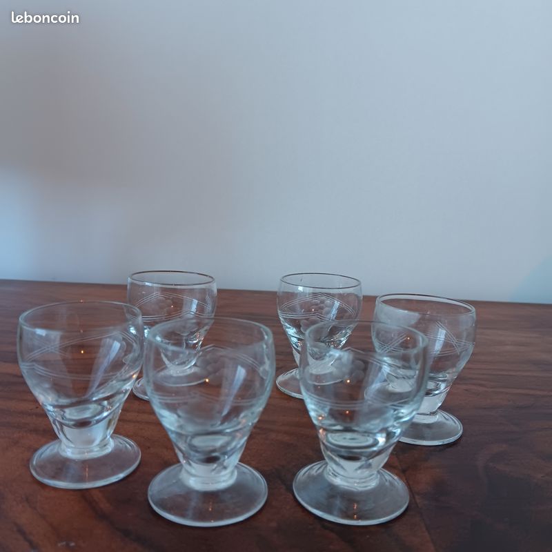 Verres à digestif anciens (image 1)