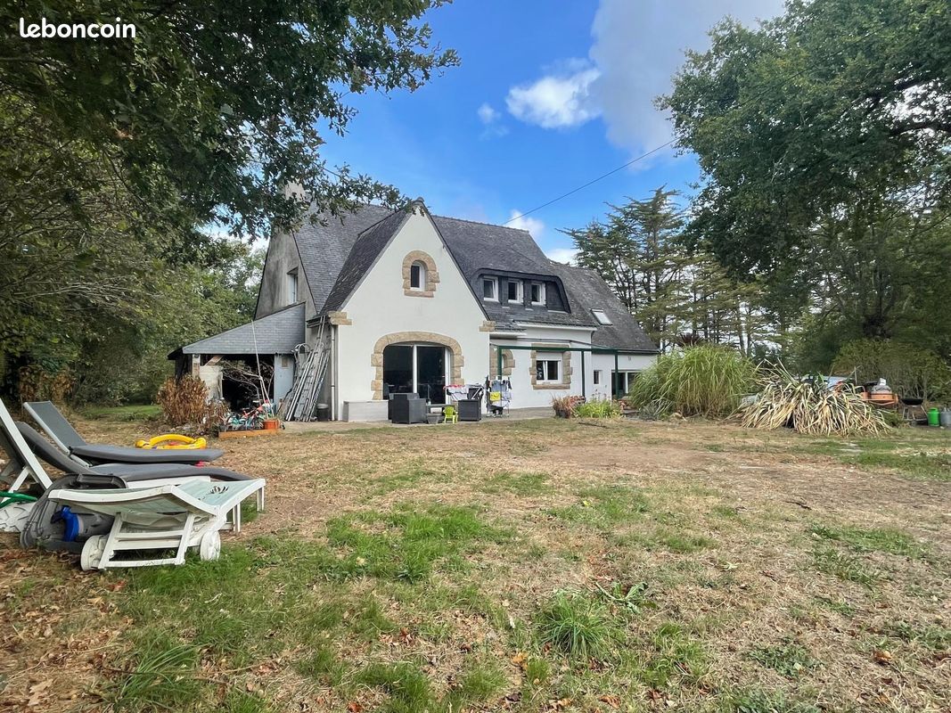 Maison 8 pièces 211 m² · à Pluneret · 211 m² · 489 700 €