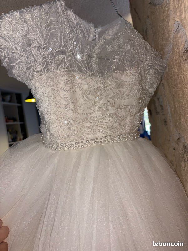 Robée de mariée (image 3)