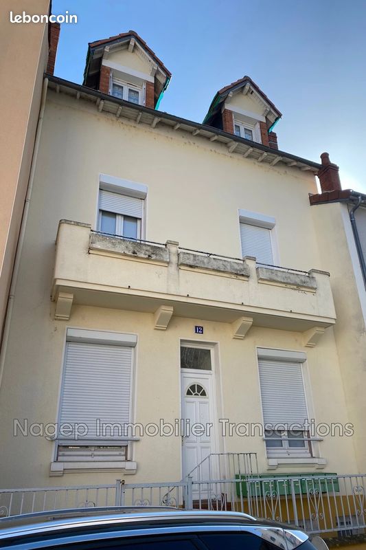 Appartement 10 pièces 200 m² · à Vichy · 200 m² · 294 000 €