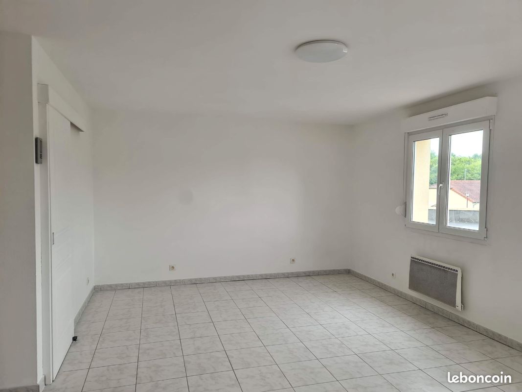 Appartement 1 pièce 37 m² · à Théding · 37 m² · 377 €