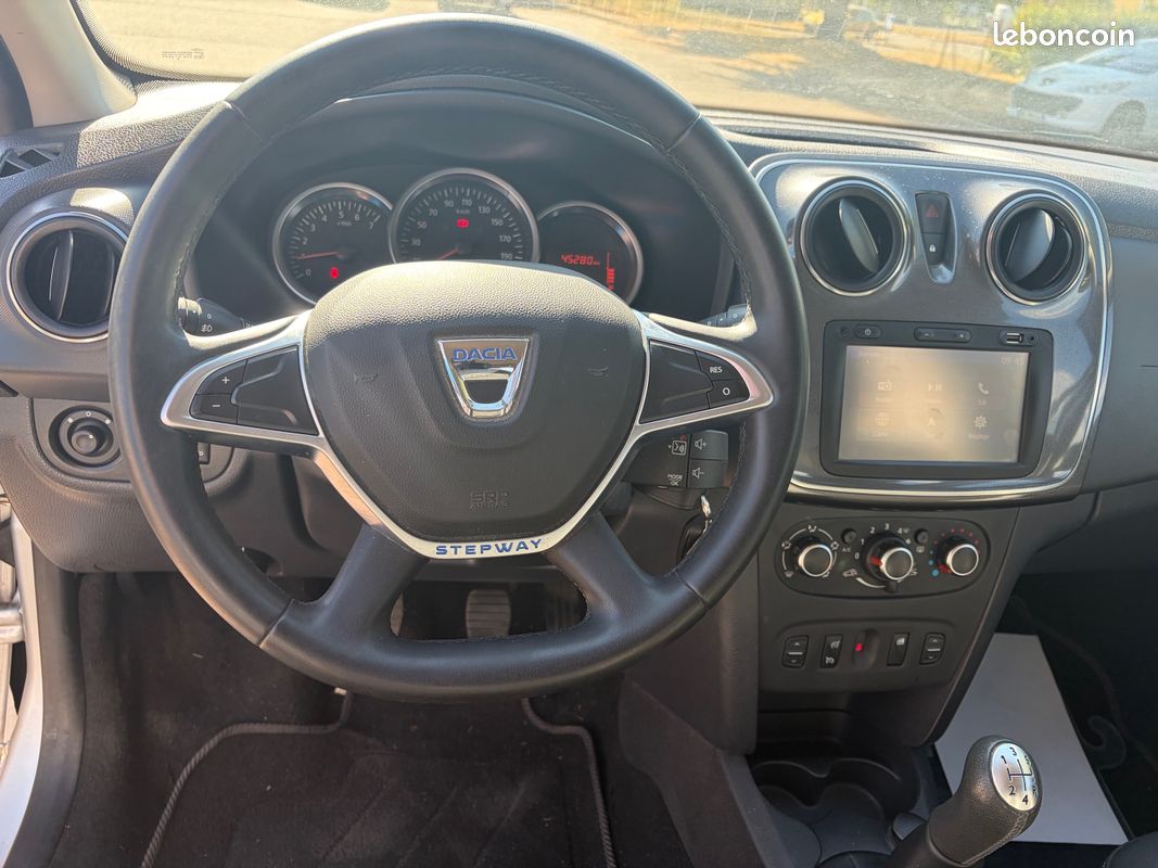 Dacia sandero stepway tce 90 (image 4)