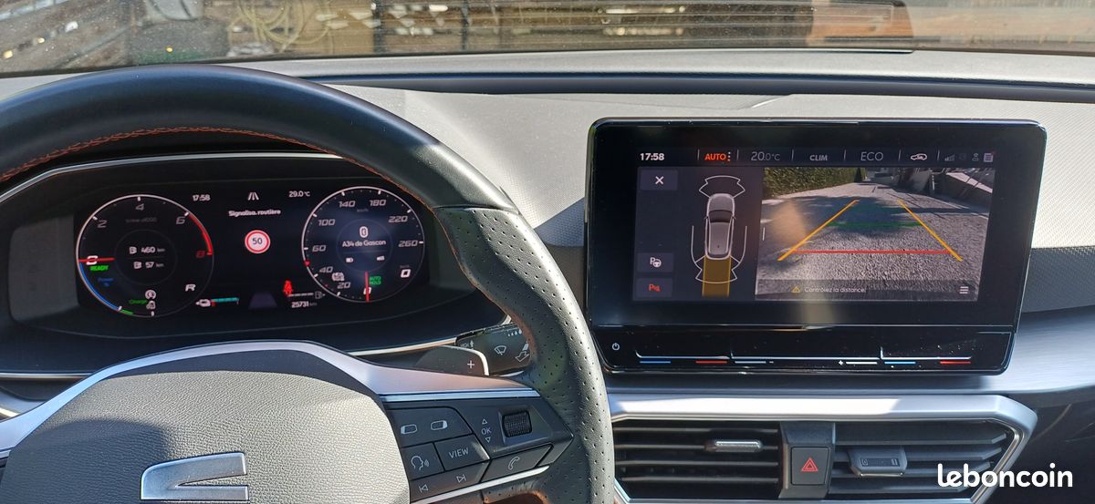 SEAT Leon 1.4 e-Hybrid 204 DSG6 FR 2024 (image 9)