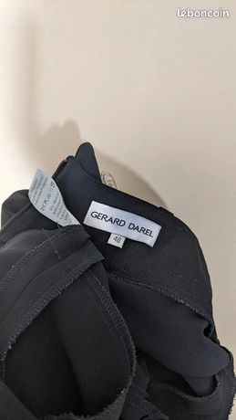 Jupe Gérard Darel Noire - Taille 40 - Style évasé, Longueur Genou - Occasion En Très Bon état