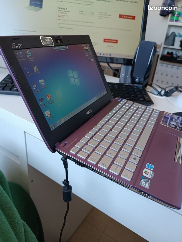 Eee PC Flare Series 1025C/R052 de la marque Asus Ordinateurs