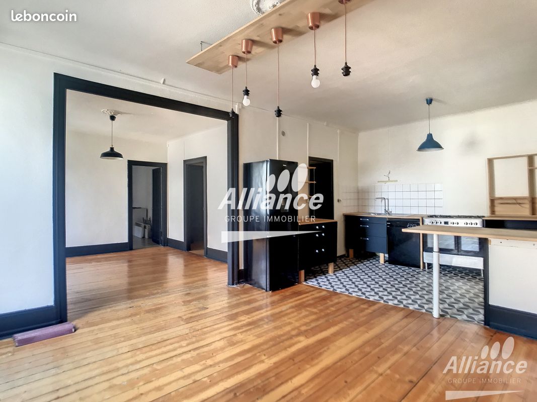 Appartement 3 pièces 102 m² · à Montbéliard · 102 m² · 682 €