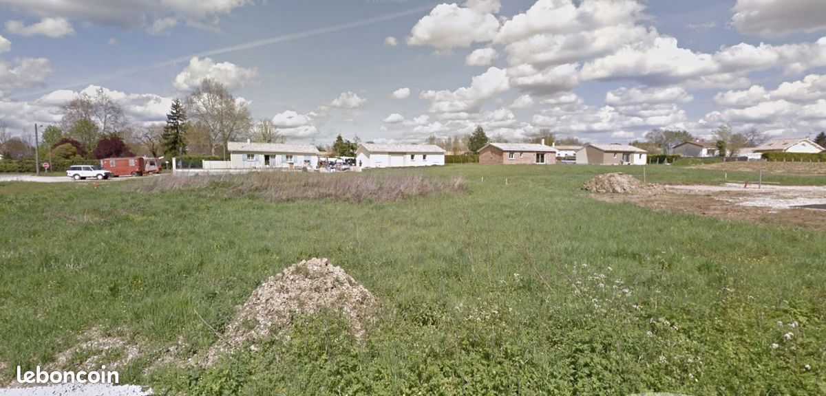 Terrain à bâtir de 417 m² à CUBNEZAIS (33) · 50 000 €