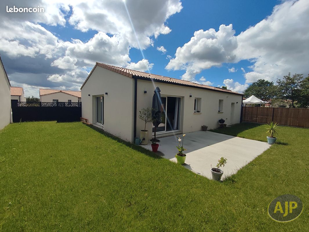 Maison 3 pièces 71 m² · à Montaigu-Vendée · 71 m² · 814 €/mois