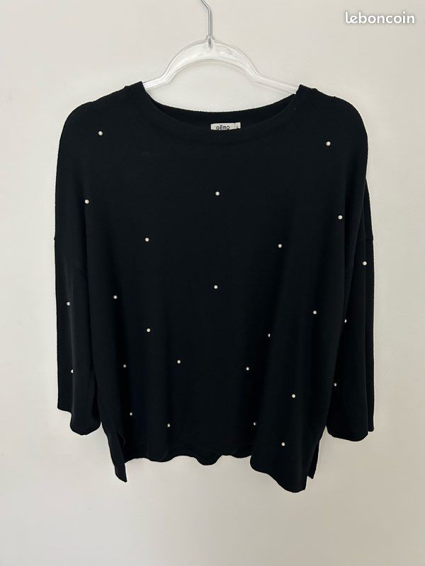 Pull noir avec perles Vêtements