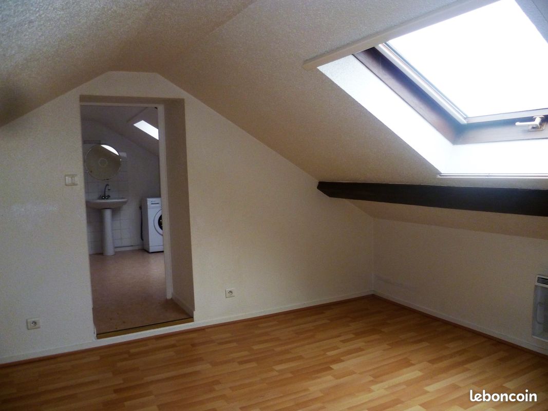 Appartement a louer - 2 pièce(s) - 42 m2 - Surfyn