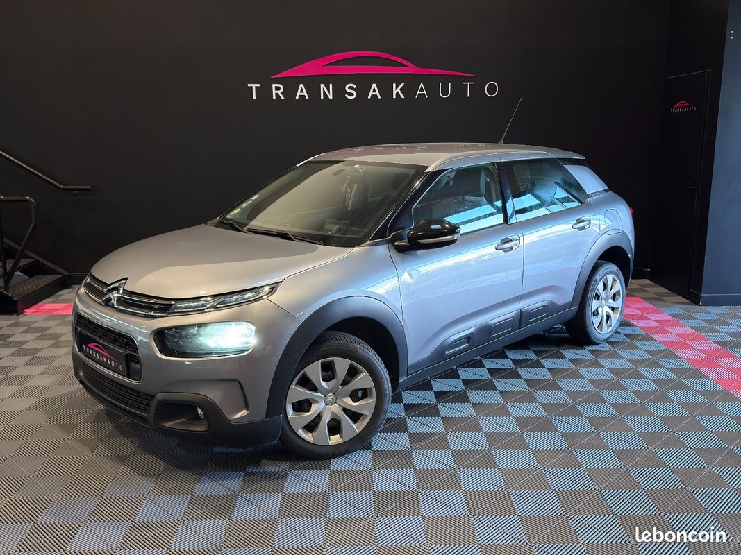 CITROEN C4 CACTUS BlueHDi 100 BVM6 Feel / moteur remplacer chez citroen à 120000 km / entretiens à jour / pneus neuf (image 1)