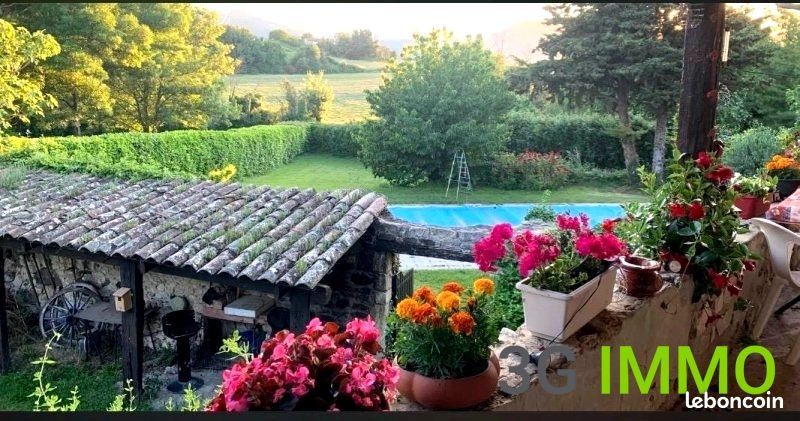 Maison 8 pièces 280 m² · à Saint-Vincent-de-Barrès · 280 m² · 720 000 €