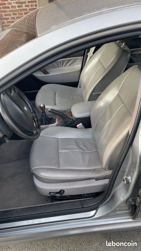 Peugeot 607 (image 2)