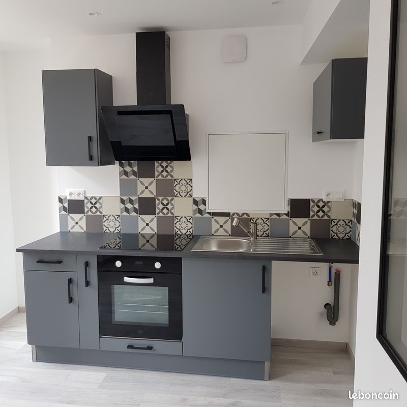 Appartement 1 pièce 21 m² · à Charny Orée de Puisaye · 21 m² · 400 €