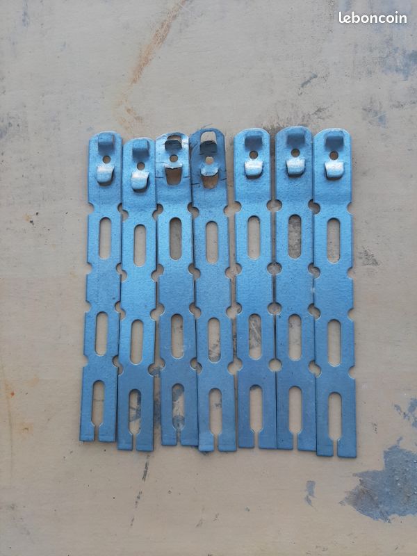 Pattes de fixation pour dormant pour fenêtres (image 1)