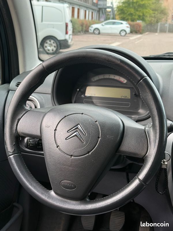 CITROEN C3 1.6 HDi 110CH Exclusive (image 4)
