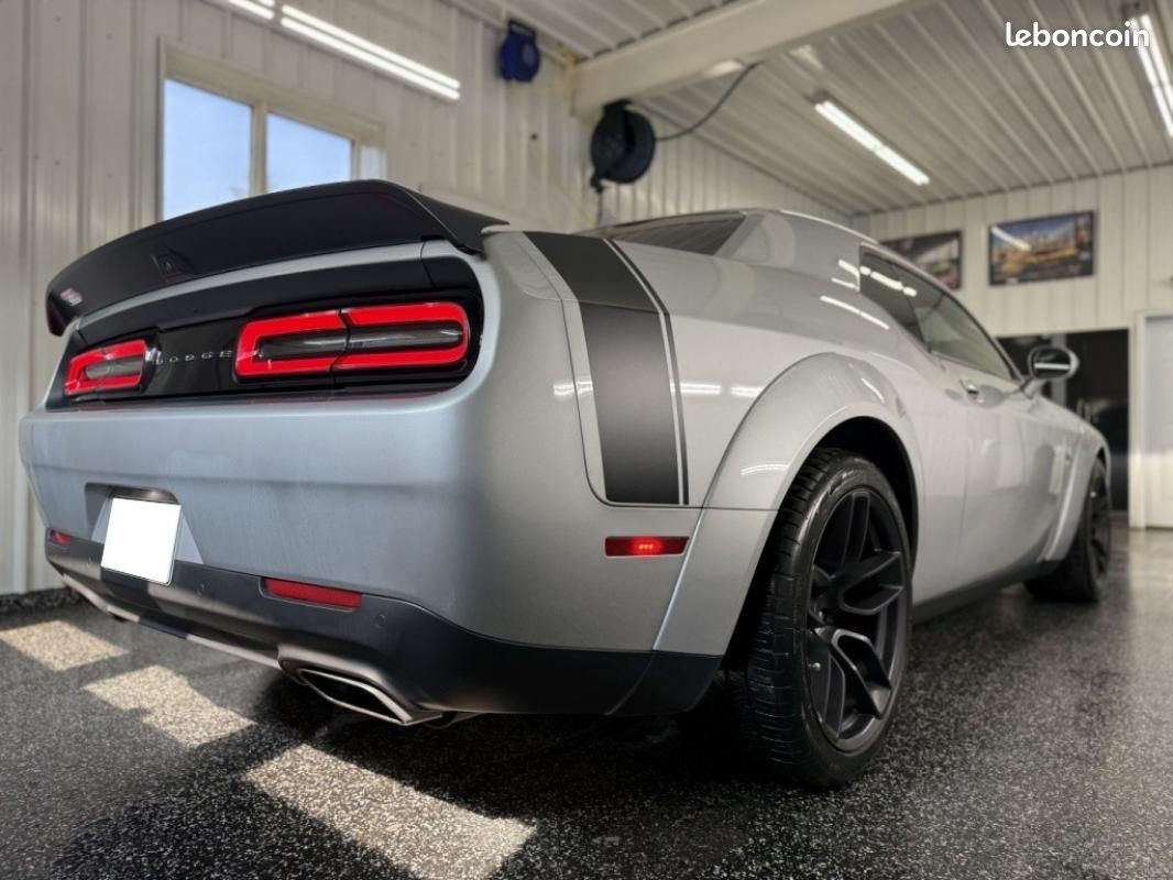 Dodge Scat Pack Club Charger Challenger Dealer Logo Round Garage Metal Sign USA