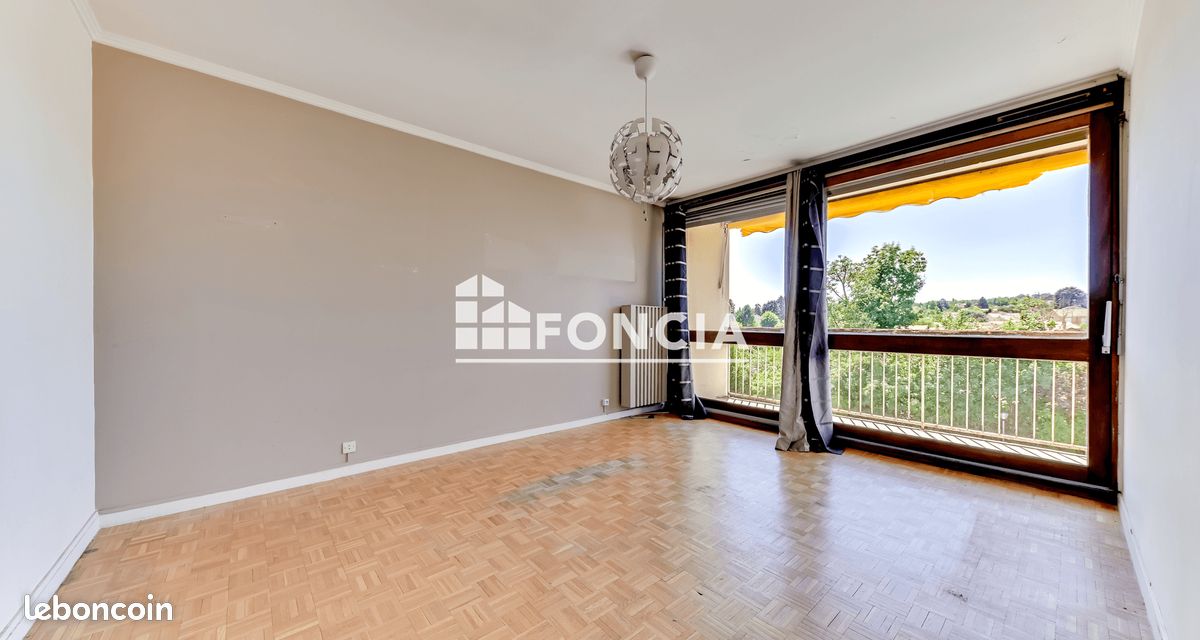 Appartement 3 pièces 61 m² · à Saint-Genis-Laval · 61 m² · 174 000 €