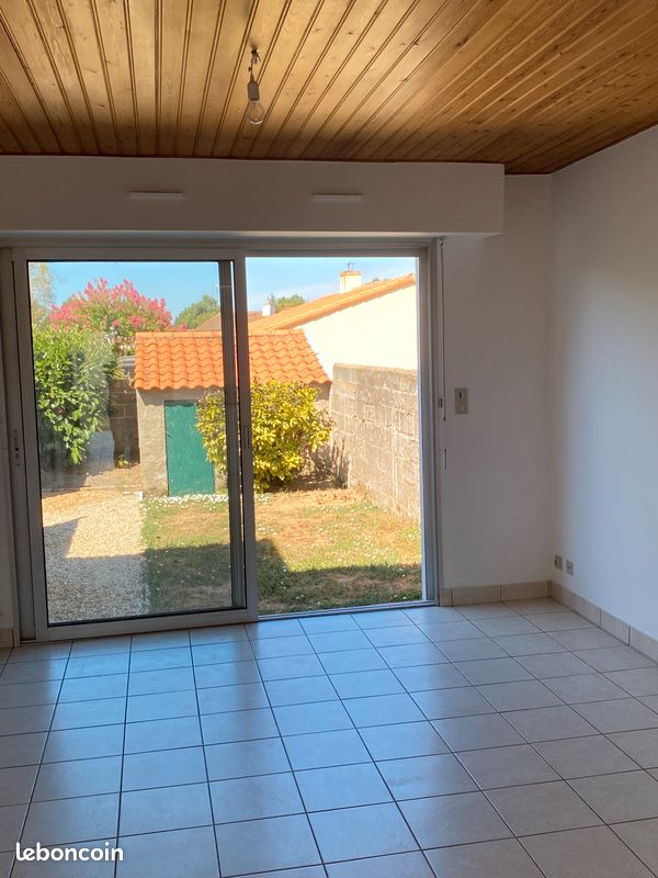 Maison 3 pièces 55 m² · à Saint-Philbert-de-Grand-Lieu · 55 m² · 800 €