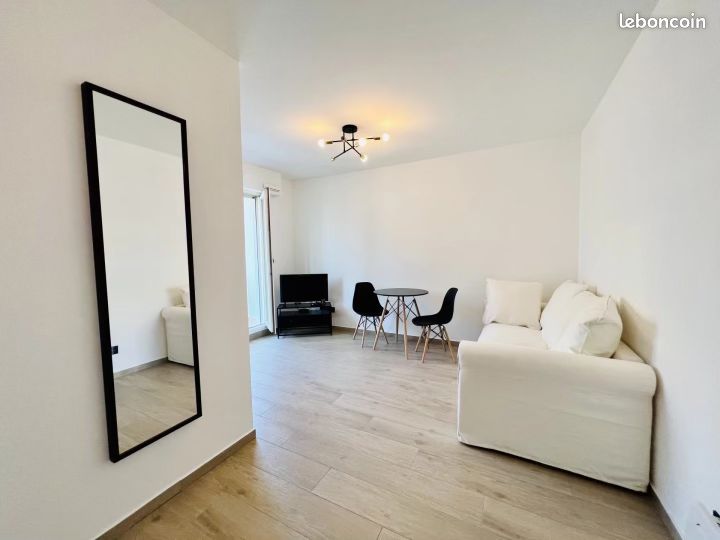 Appartement 1 pièce 28 m² · à Nice · 28 m² · 940 €