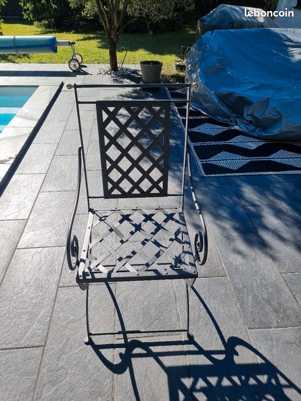 Chaise de jardin en fer forgé (image 1)
