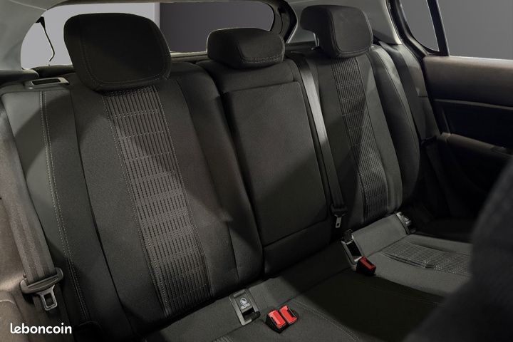 PEUGEOT 308 1.2 130Ch ALLURE Garantie 12 mois APPLE CARPLAY (image 11)