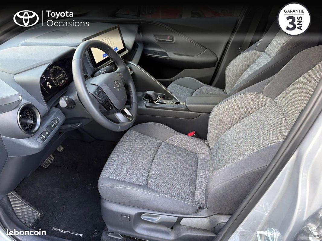 Toyota C-HR 1.8 Hybride 140ch Graphic MY26 (image 11)