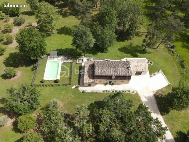 Propriété 4 pièces 105 m²