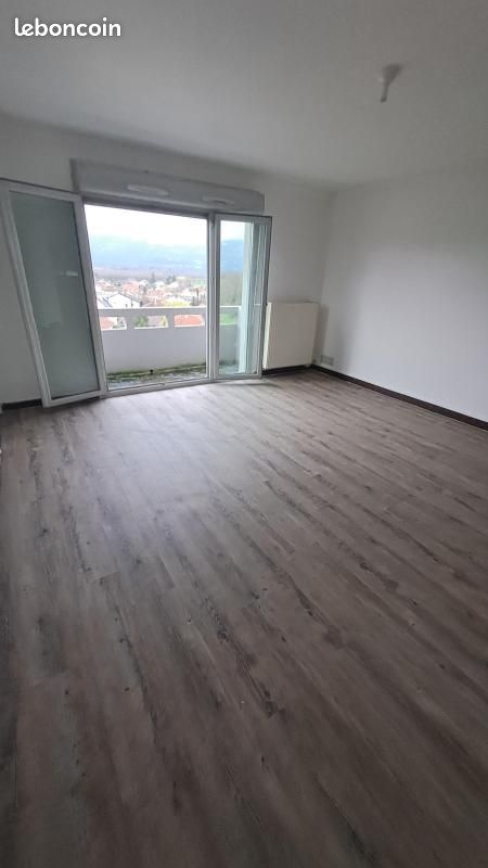 Appartement 5 pièces 85 m² · à Tullins · 85 m² · 784 €/mois