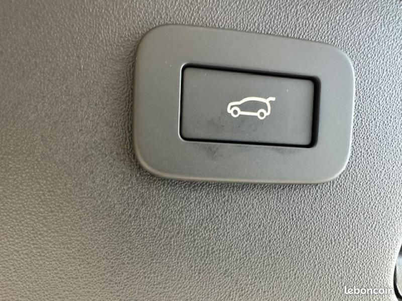 Jaguar E-Pace P270e PHEV 269ch R-Dynamic SE (image 20)