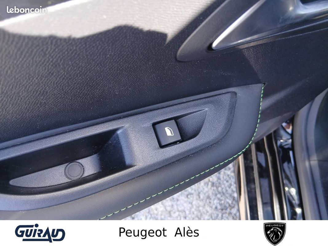 PEUGEOT 208 Hybrid 110 e-DCS6 GT (image 13)