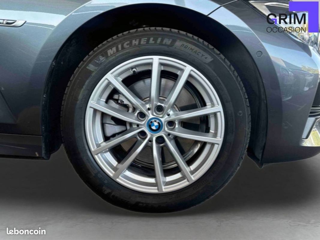 BMW Touring 320e xDrive 204 ch BVA8 Lounge (image 14)