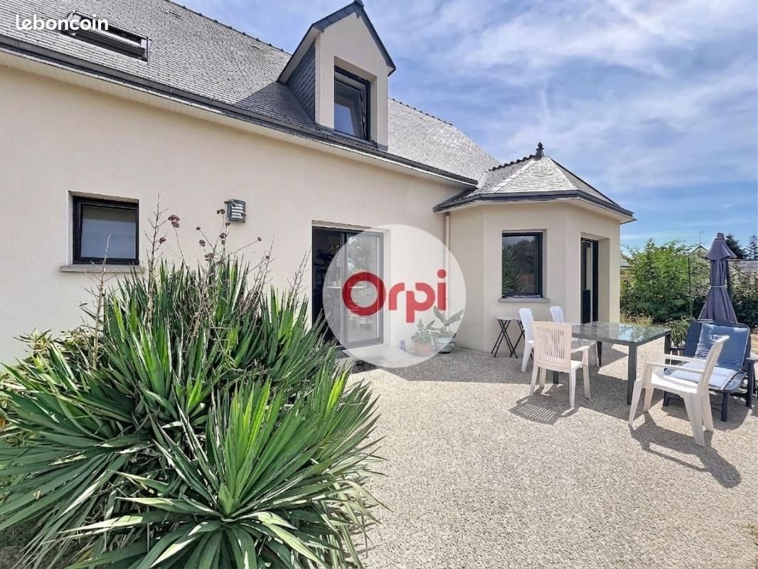 Maison 5 pièces 180 m² · à Berric · 180 m² · 421 200 €