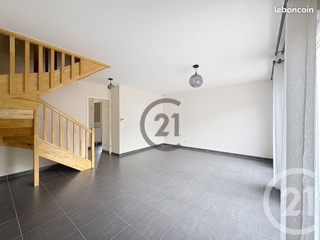 Maison 3 pièces 69 m² · à Évry-Grégy-sur-Yerre · 69 m² · 289 000 €