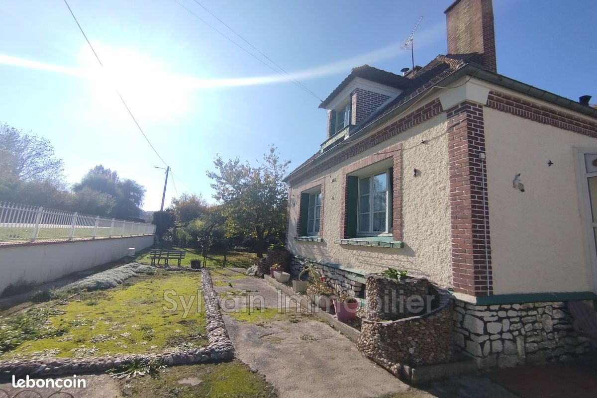 Maison 5 pièces 111 m² · à Formerie · 111 m² · 176 000 €