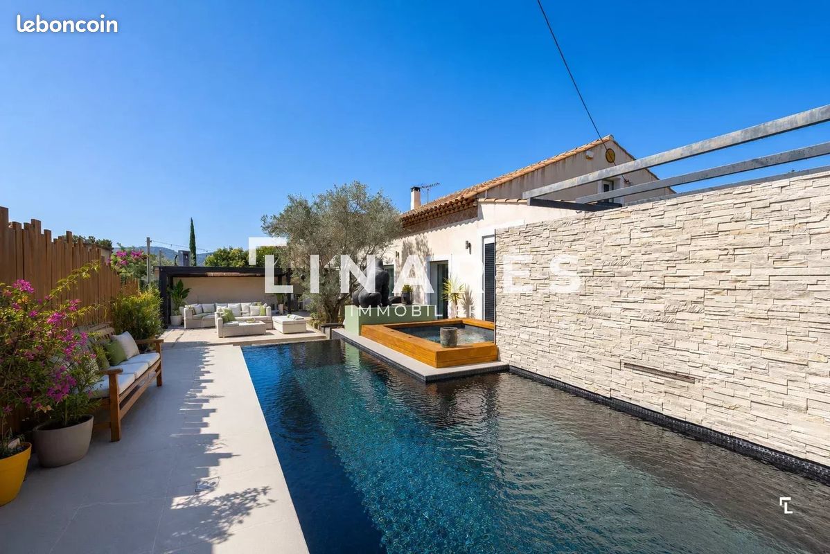 Maison 6 pièces 156 m² · à Marseille · 156 m² · 670 000 €